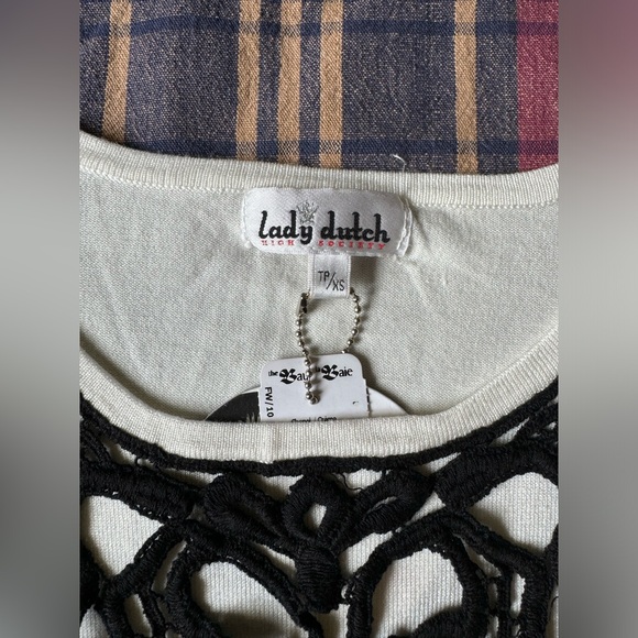 Lady Dutch High Society White Lace/Appliqué Longsleeve Top - Picture 6 of 12